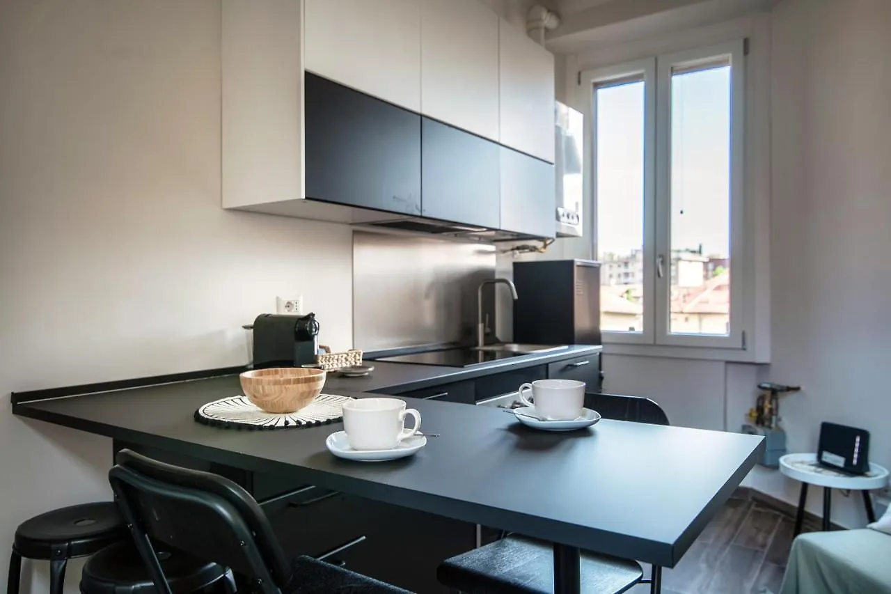 Apartmán Joivy Stylish Flat, 5-Minute Metro Trip To Centre Milán