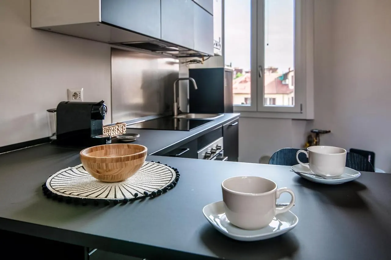 Apartmán Joivy Stylish Flat, 5-Minute Metro Trip To Centre Milán