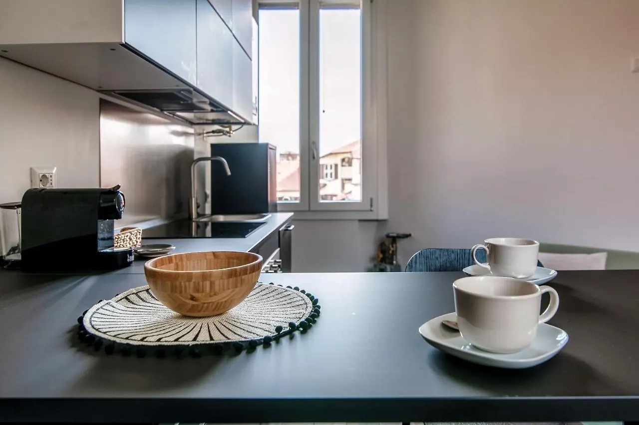 Apartmán Joivy Stylish Flat, 5-Minute Metro Trip To Centre Milán