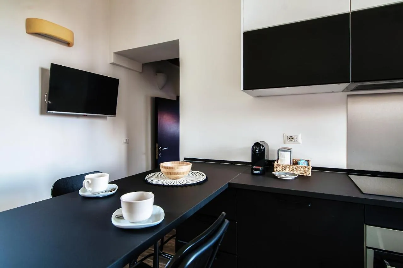 Apartmán Joivy Stylish Flat, 5-Minute Metro Trip To Centre Milán